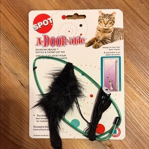 A-DOOR-able Bouncing Mouse Cat Toy - Black and Green